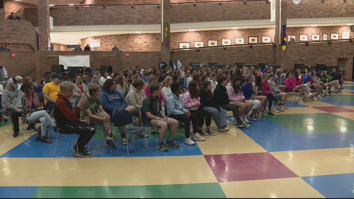 Oxford School District chooses firms for 3rd party investigation, approves temporary memorial for shooting victims